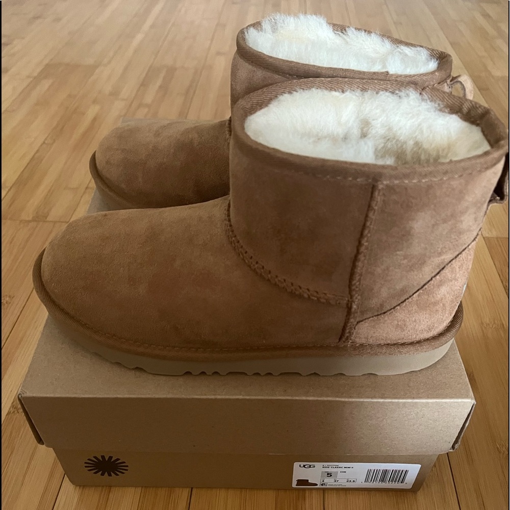 Mini Ugg